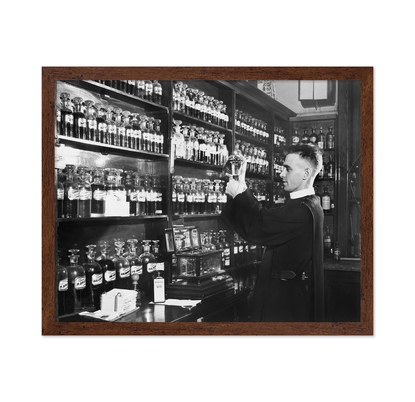 Apothecary Lab 1920s