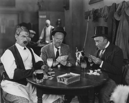 Peeking At Cards 1930
