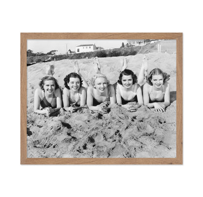 Beach Friends 1930s
