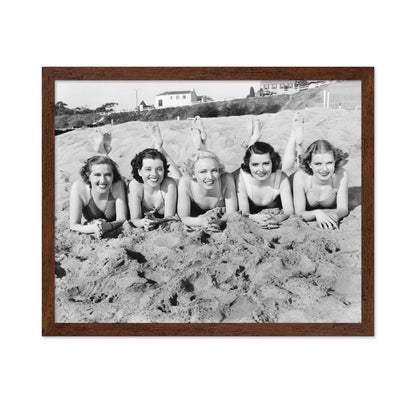 Beach Friends 1930s