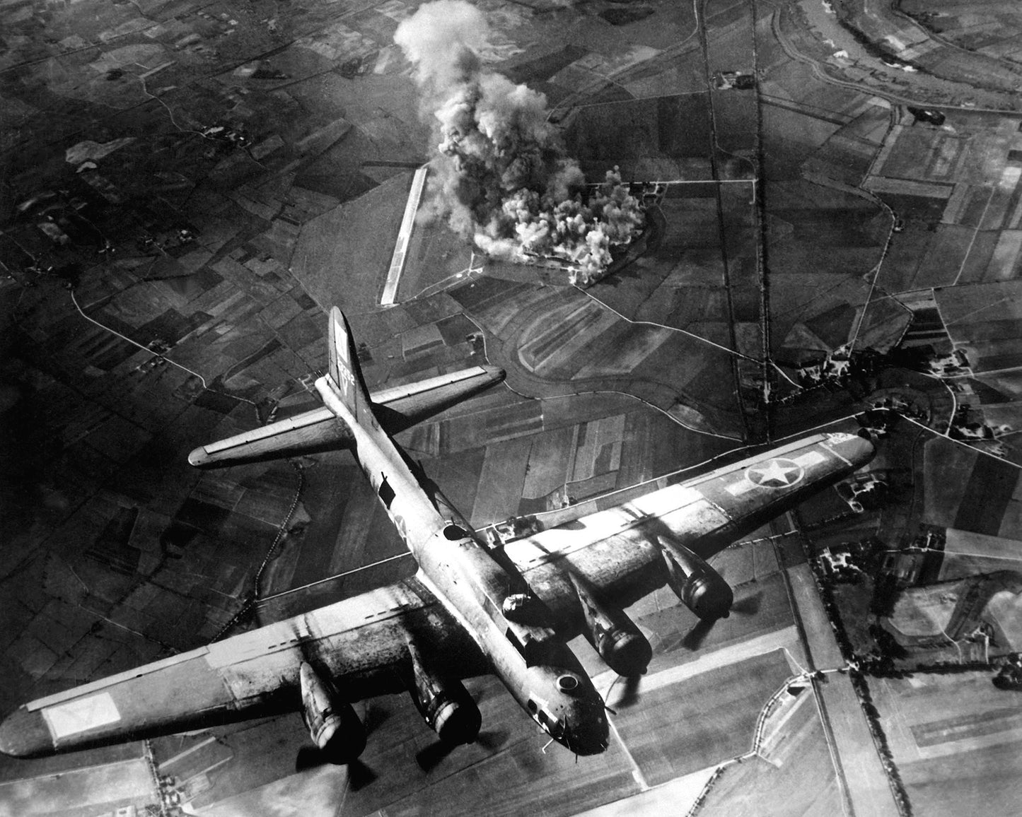 B-17 Raid 1943