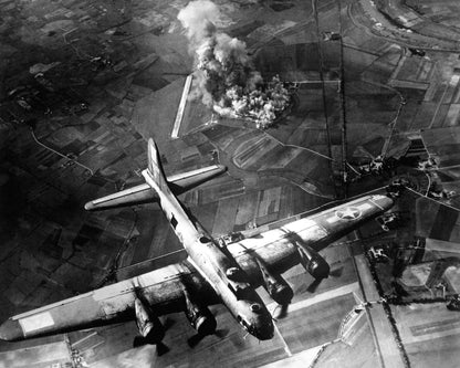 B-17 Raid 1943