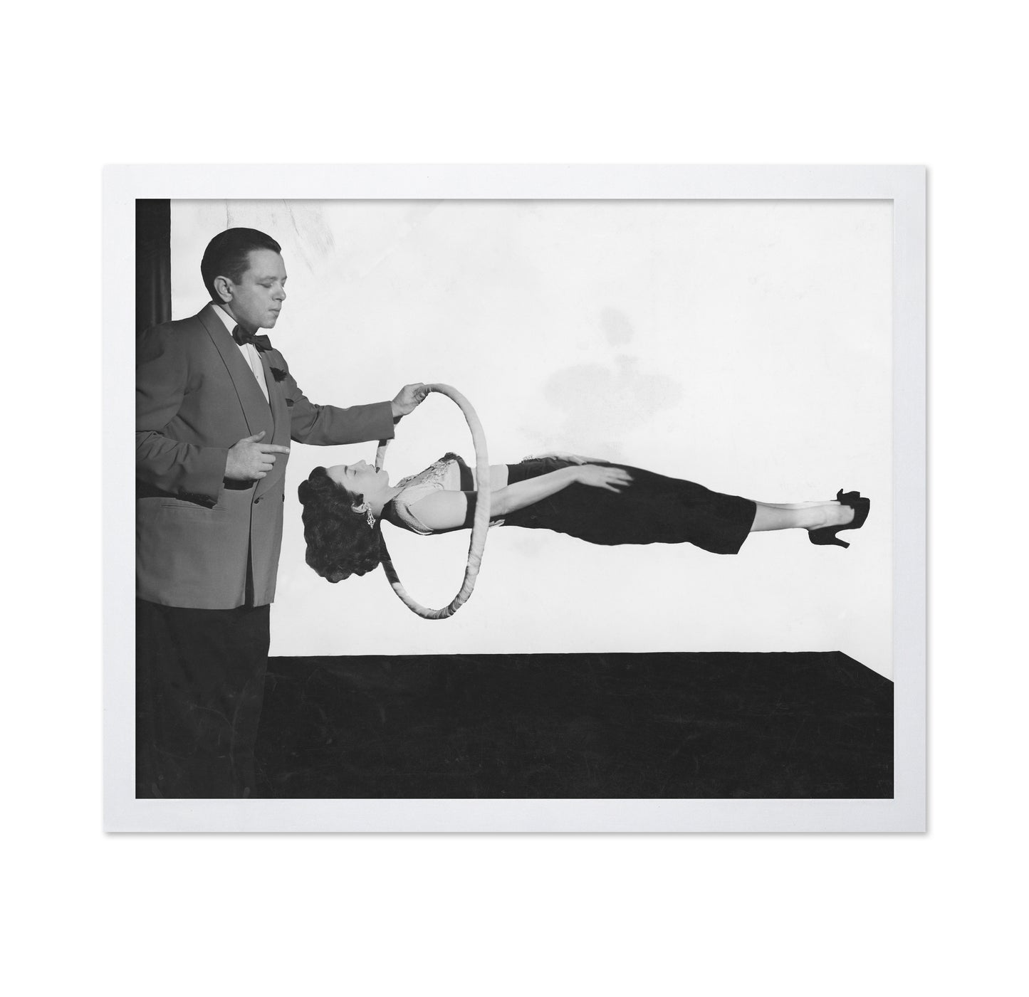 Magic Illusion 1940s