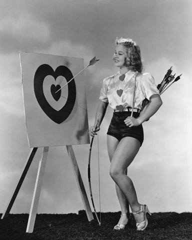 Bull's Eye Pinup Scene