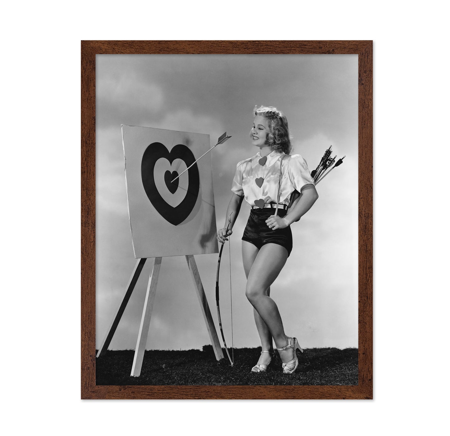 Bull's Eye Pinup Scene
