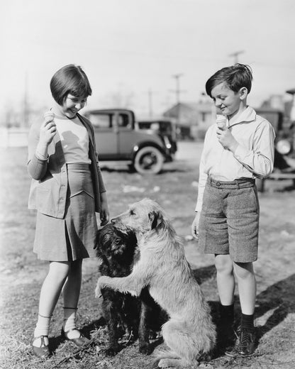 Hugs For Everyone 1930s