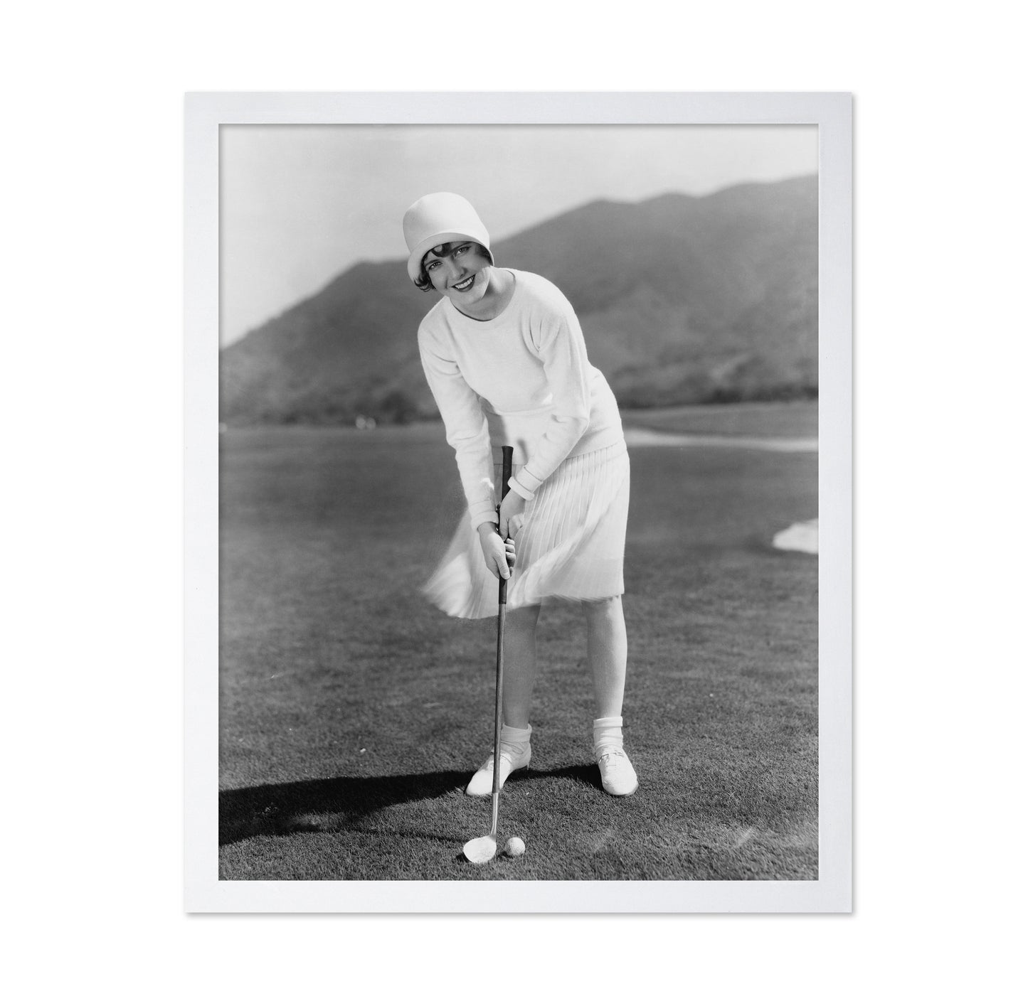 Putting for Birdie 1920s