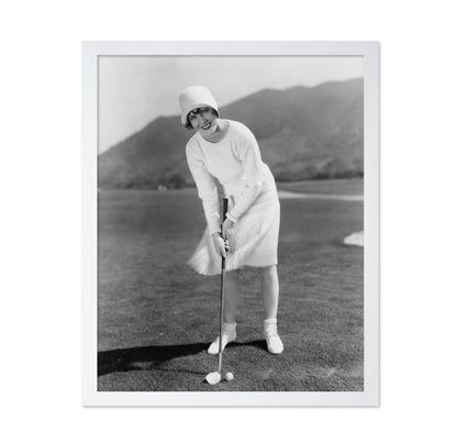 Putting for Birdie 1920s