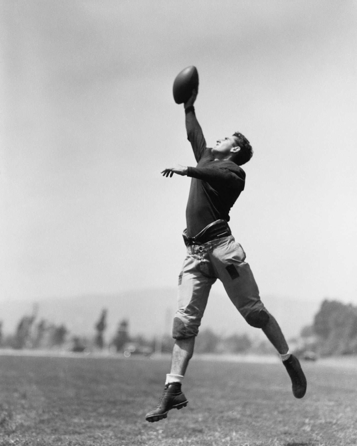 Football Catch 1930