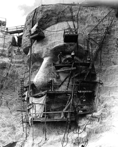 Lincoln Carving 1937