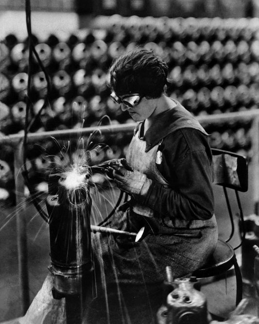 Woman Welder 1918