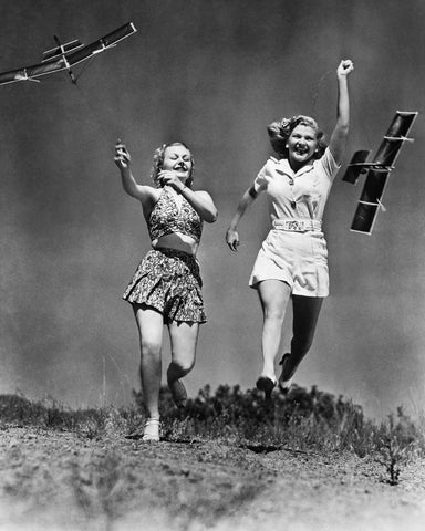 Model Airplane Girls 1940